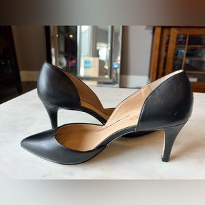 Charles by Charles David Cut Out Pointed Pumps Size 7 [NEVER WORN]